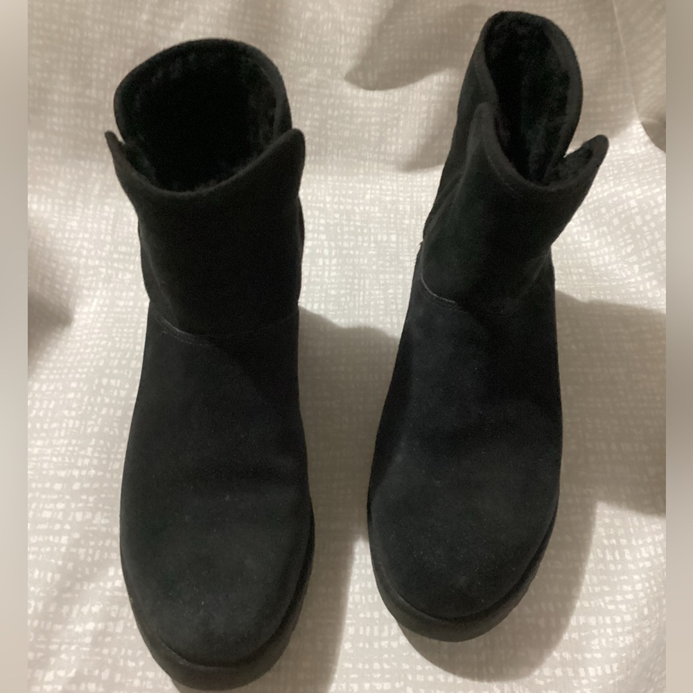 Ugg Kristin Women's suede Boot 1012497